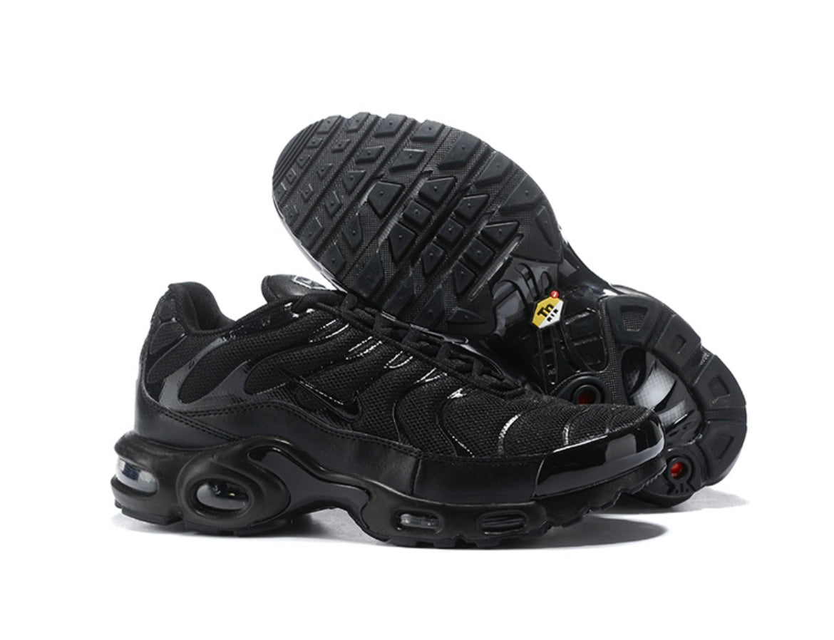 Nike Air Max Plus Black
